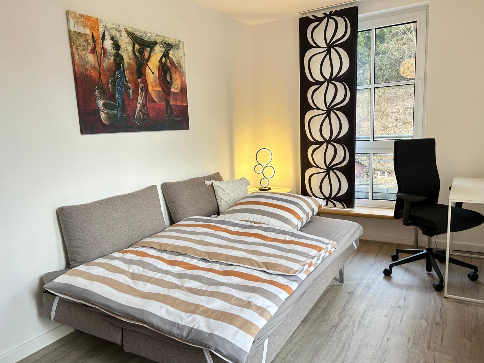 Grosszuegiges Helles Penthouse -Komplette Etage- Mit Balkon Und Stellplatz In Ruhiger Lage 쿨름바흐 외부 사진
