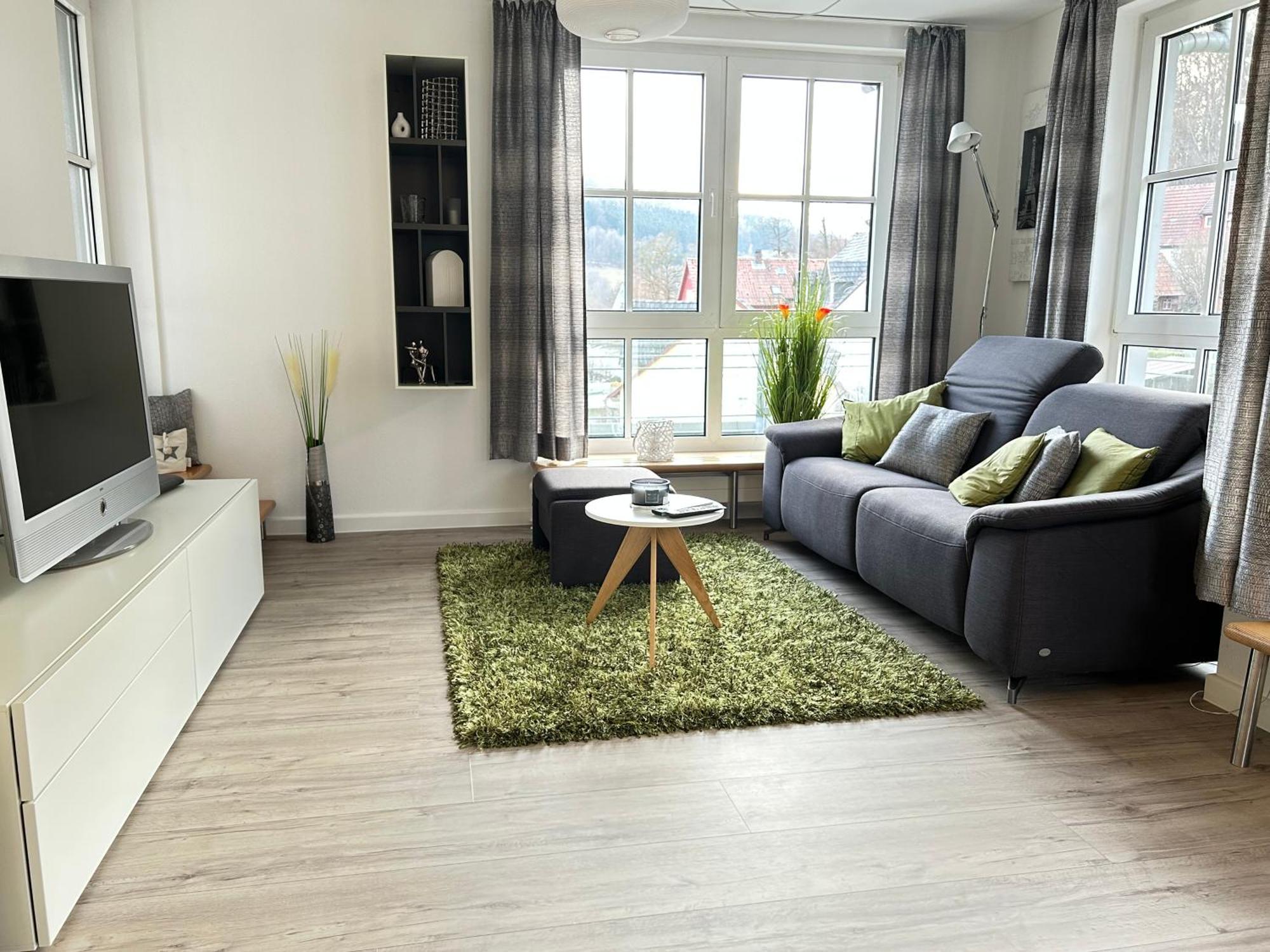 Grosszuegiges Helles Penthouse -Komplette Etage- Mit Balkon Und Stellplatz In Ruhiger Lage 쿨름바흐 외부 사진
