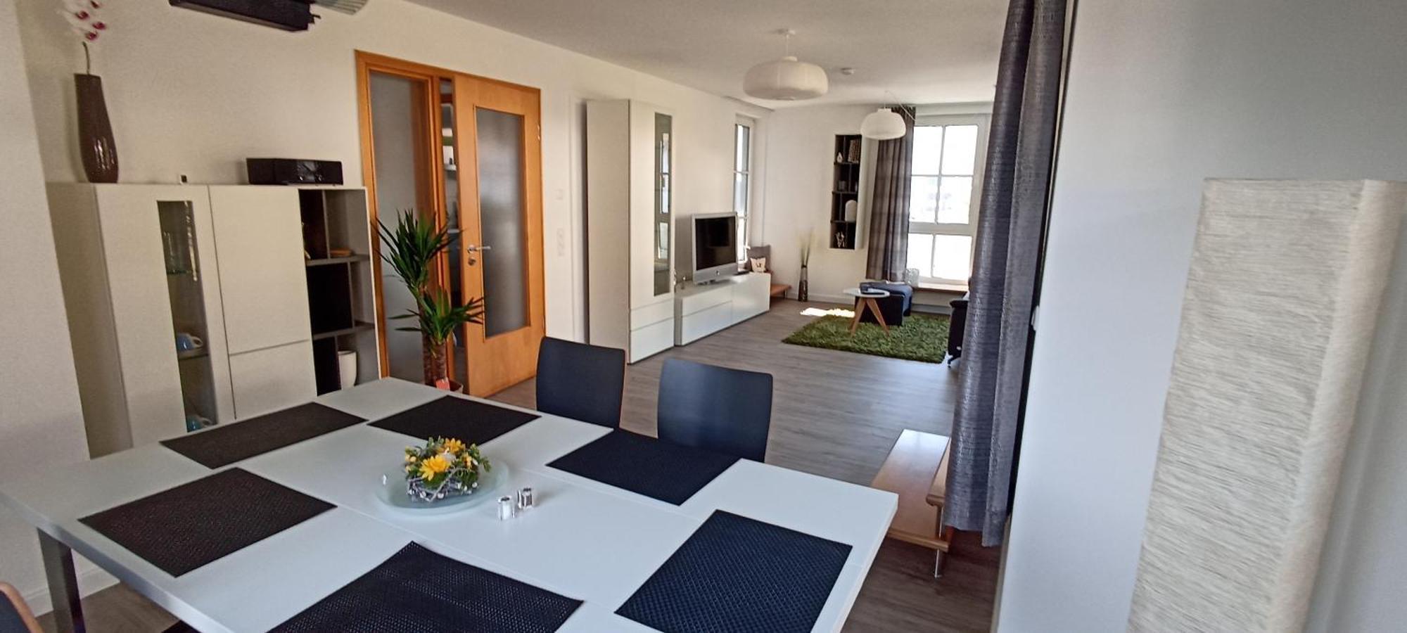 Grosszuegiges Helles Penthouse -Komplette Etage- Mit Balkon Und Stellplatz In Ruhiger Lage 쿨름바흐 외부 사진