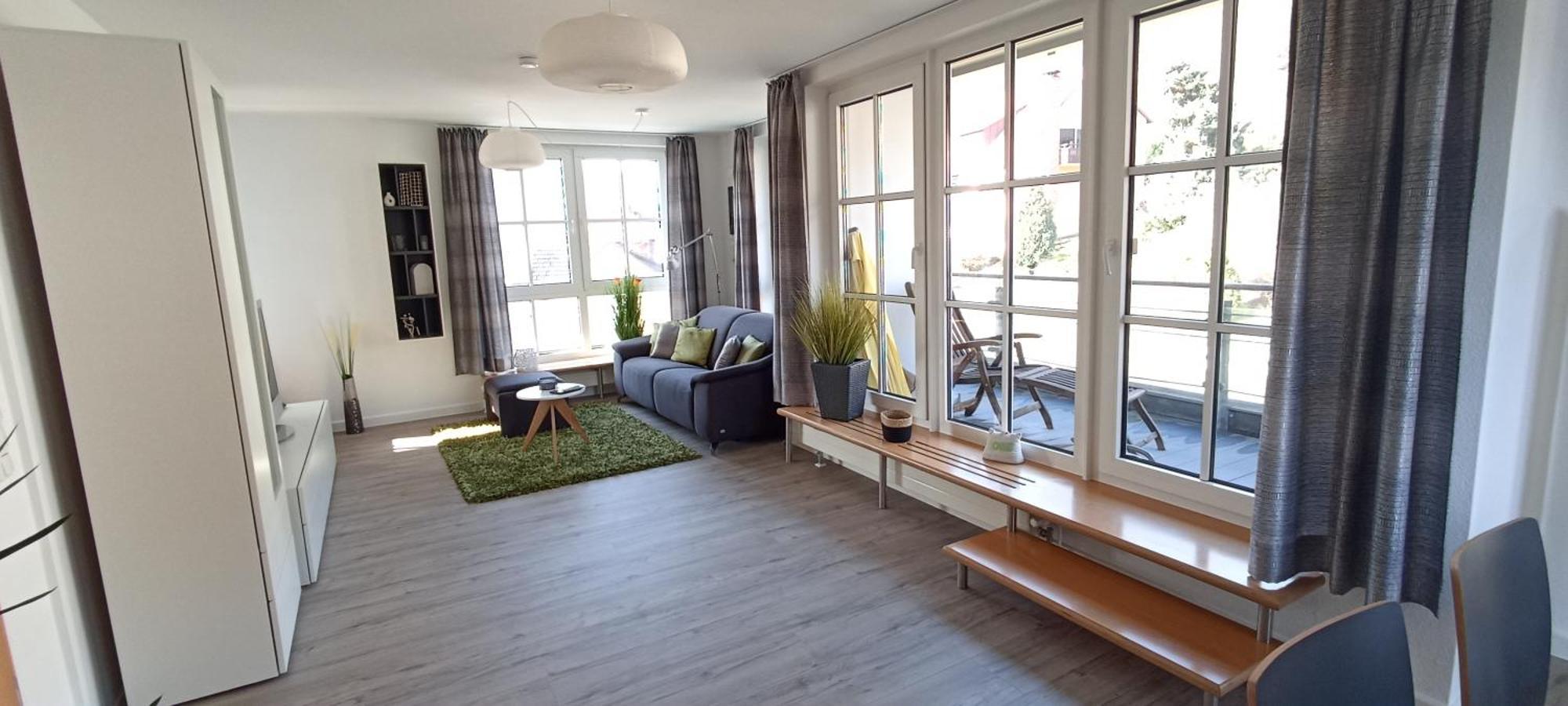 Grosszuegiges Helles Penthouse -Komplette Etage- Mit Balkon Und Stellplatz In Ruhiger Lage 쿨름바흐 외부 사진