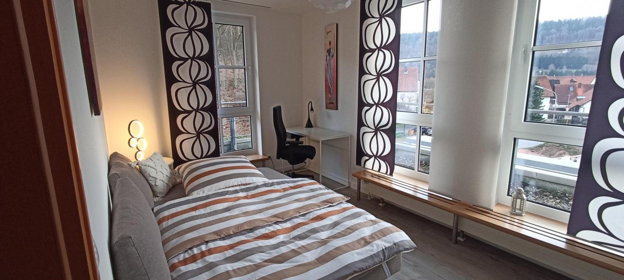 Grosszuegiges Helles Penthouse -Komplette Etage- Mit Balkon Und Stellplatz In Ruhiger Lage 쿨름바흐 외부 사진