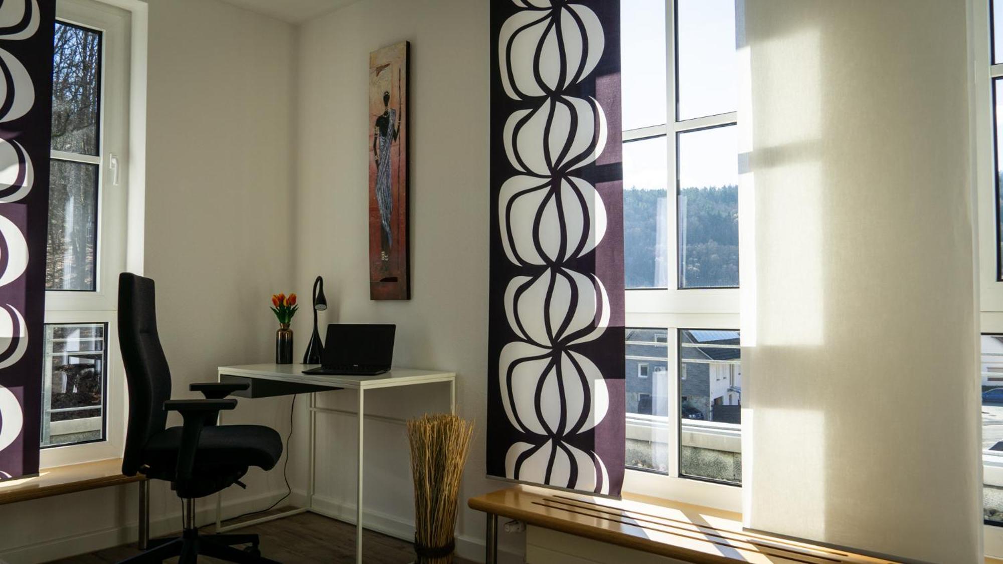 Grosszuegiges Helles Penthouse -Komplette Etage- Mit Balkon Und Stellplatz In Ruhiger Lage 쿨름바흐 외부 사진